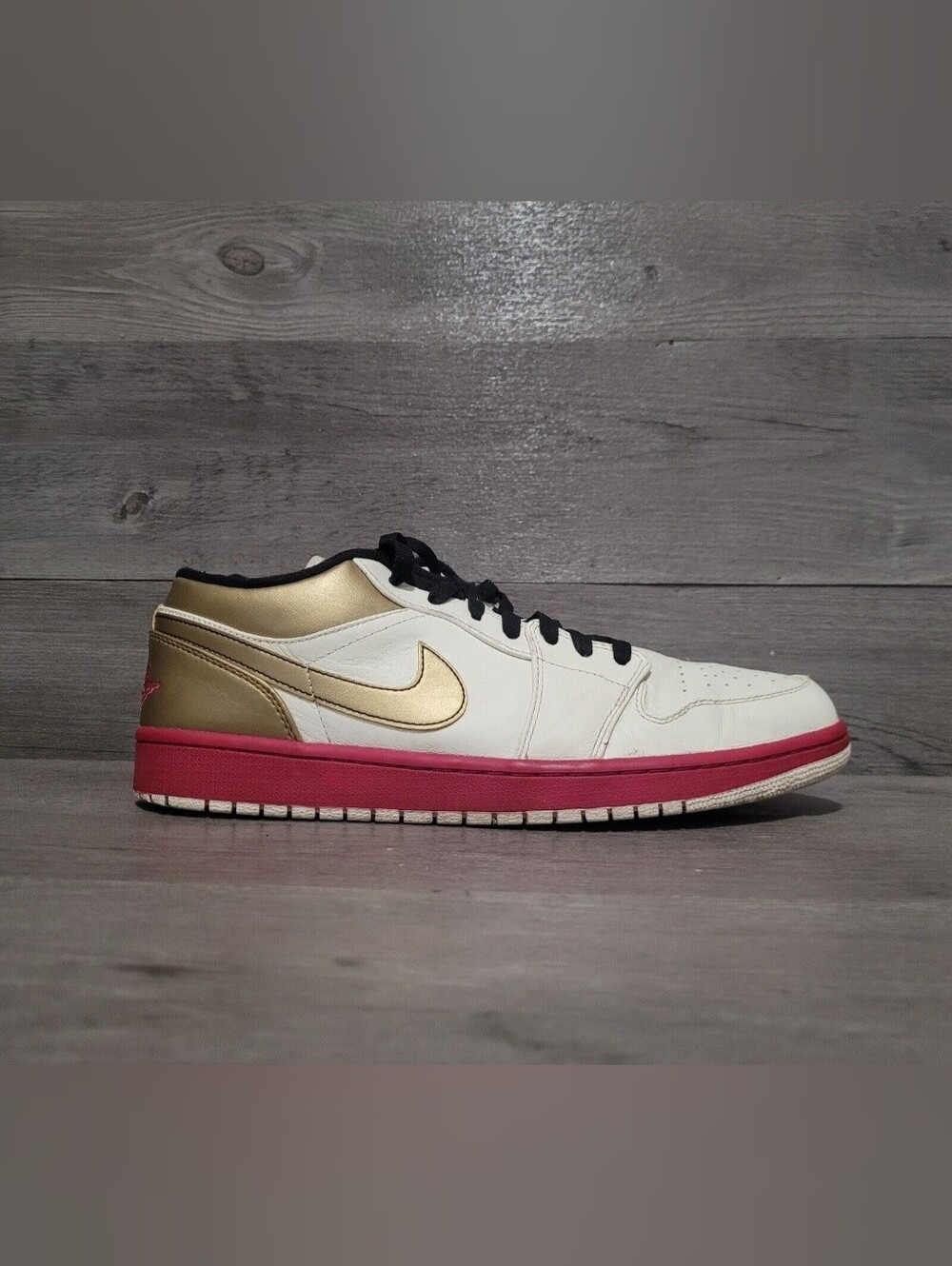 Jordan Retro 1 Low Matador 2012 Mens Size 12 Cream Fuchsia Gold Basketball Shoes